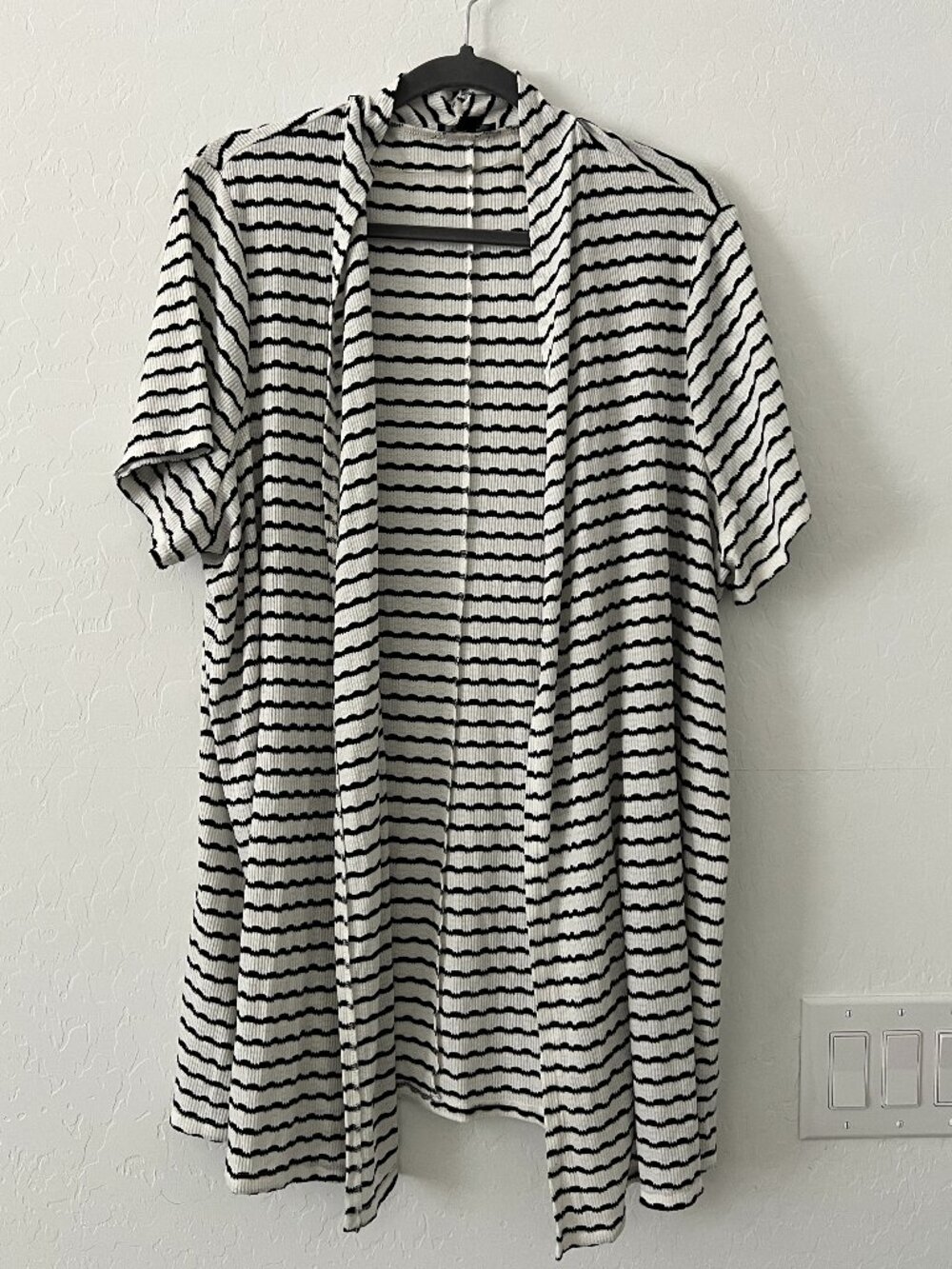 Lane Bryant Black White Striped Ribbed Open Front Cardigan Size 22/24 Plus Size